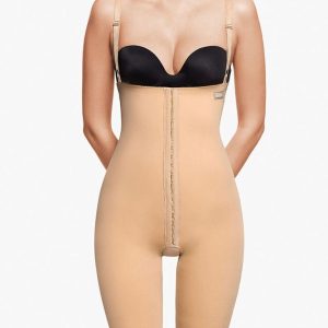 Faja con prolongación de abdominales por encima de rodilla